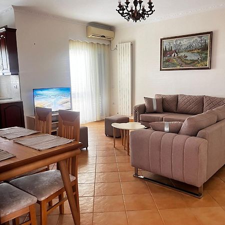 Lu Apartament วญอเรอ ภายนอก รูปภาพ